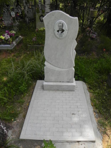 Памятник из мрамора №112